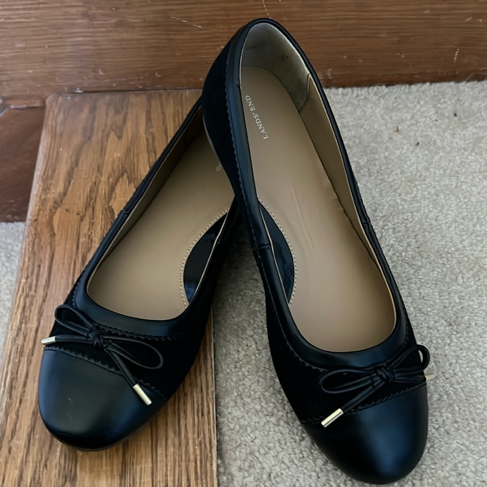 Lands’ End ballet flats. NWOT. Rubber soles. Suede and leather trim. Cute bow.